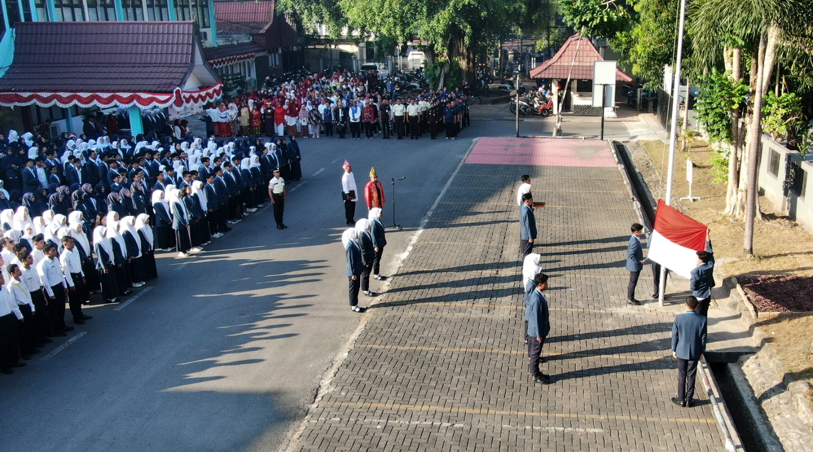 Poltekkes Kemenkes Banjarmasin Meriahkan HUT ke-81 RI dengan Upacara dan Beragam Lomba
